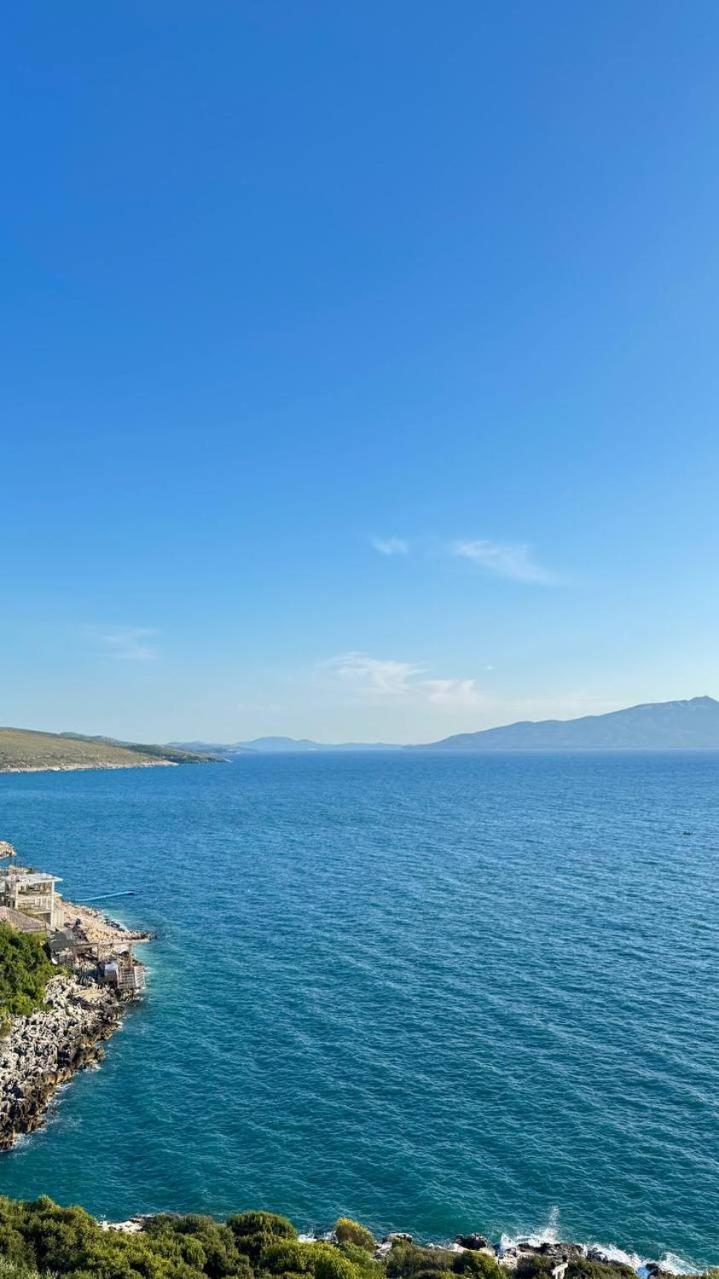 Viola Sea View Penthouse Sarandë