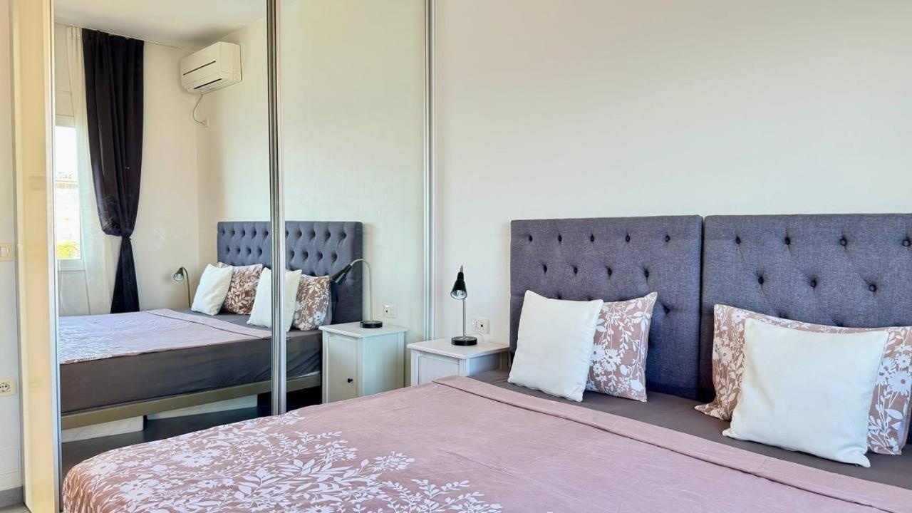 Viola Sea View Penthouse Apartment *