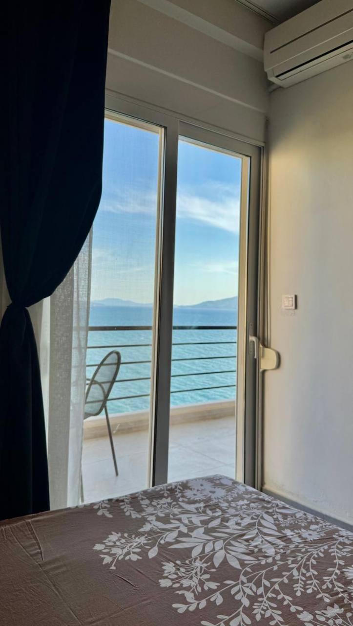 Viola Sea View Penthouse Apartment Sarande